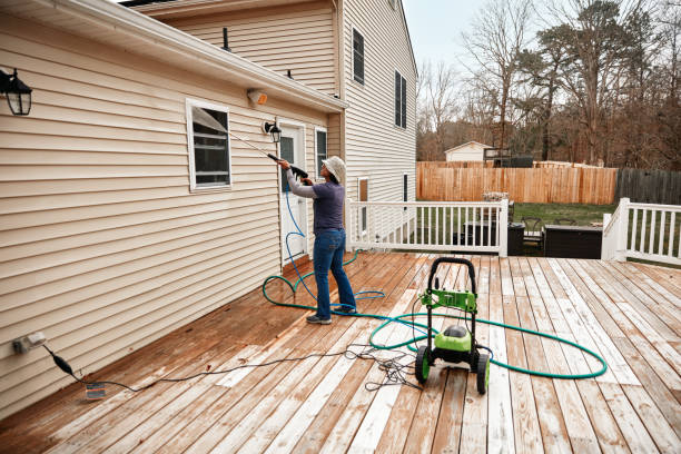 Best Deck Pressure Washing  in Lakeside, FL